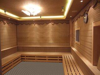 ### The Benefits of Combining Sauna Steaming and Body Stretching for Optimal Health and Wellness