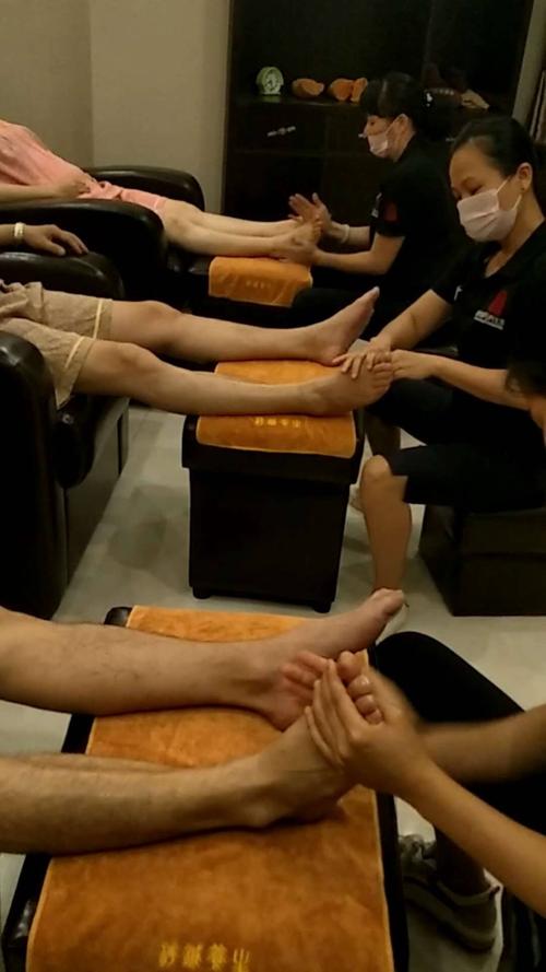 Foot Massage and Acupressure: The Key to Health and Wellness