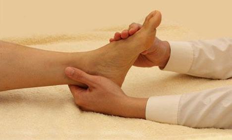 The Secret to Unlocking the Power of Foot Therapy for Effortless Weight Loss