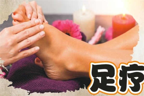 The Art of Wellness: Enhancing Health through Foot Reflexology and Herbal Tea